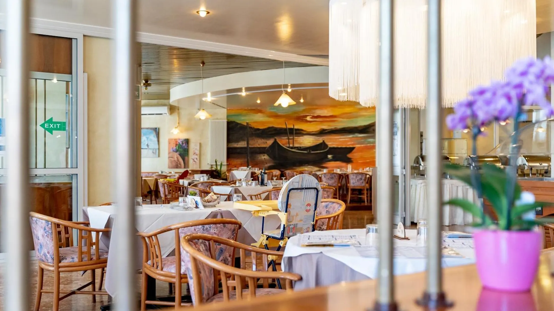 Hotel Touring Caorle 3*,  Włochy
